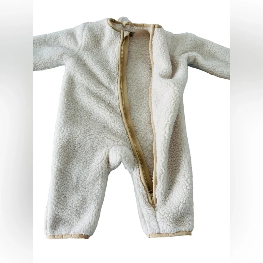 BearPaw Cream Sherpa onesie 6-9 months unisex